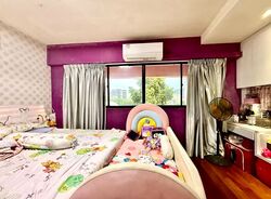 Blk 705 Hougang Avenue 2 (Hougang), HDB Executive #589171401